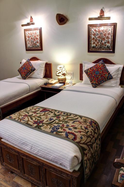 Palace On Ganges - Heritage Hotel Varanasi Habitación foto
