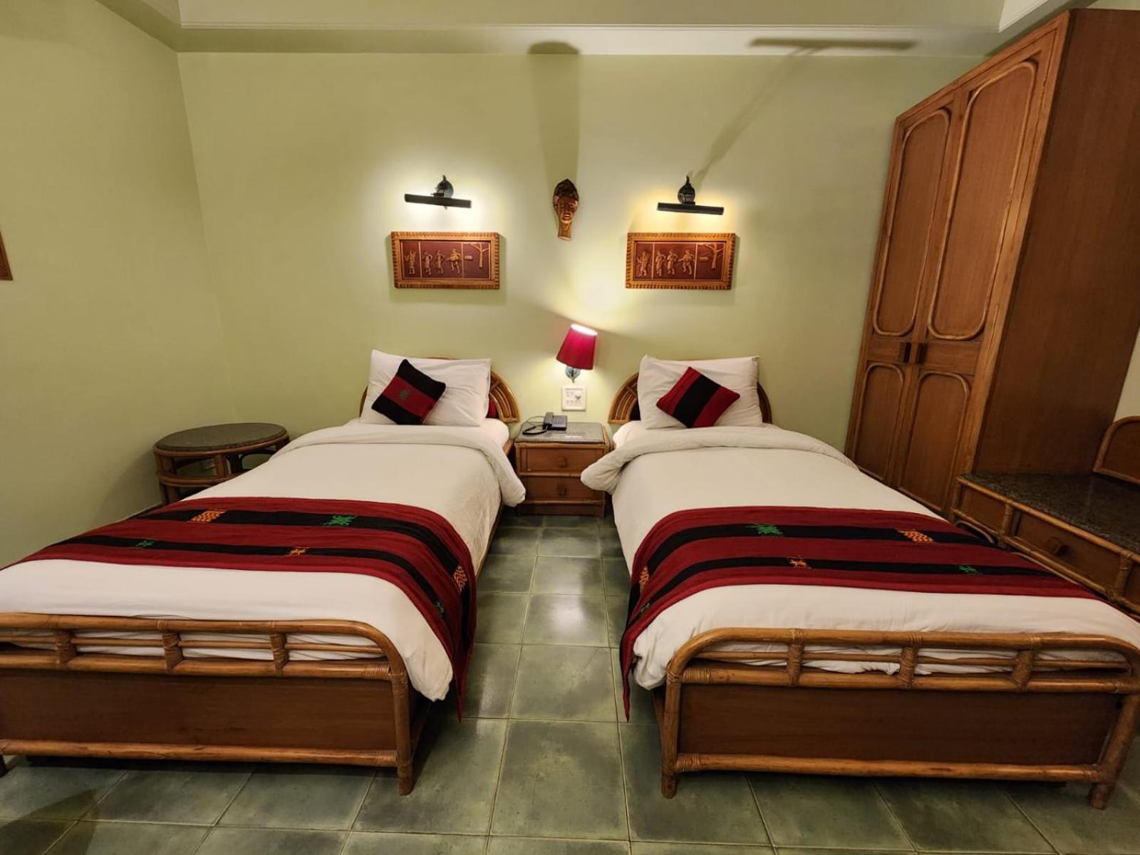 Palace On Ganges - Heritage Hotel Varanasi Exterior foto